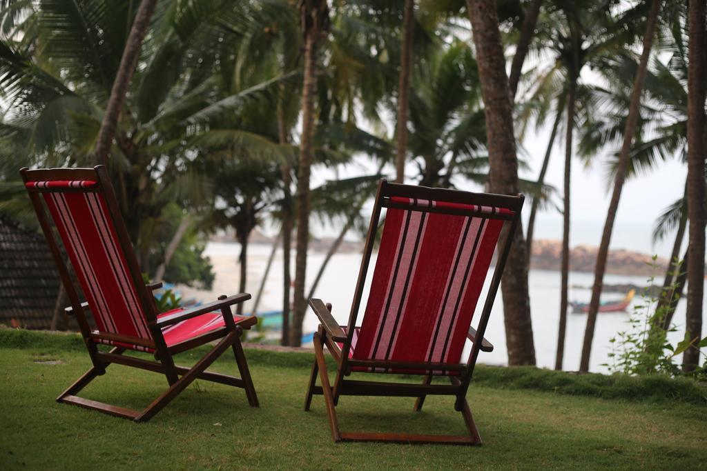Chera Rocks Beach House Hotel Thottada ภายนอก รูปภาพ