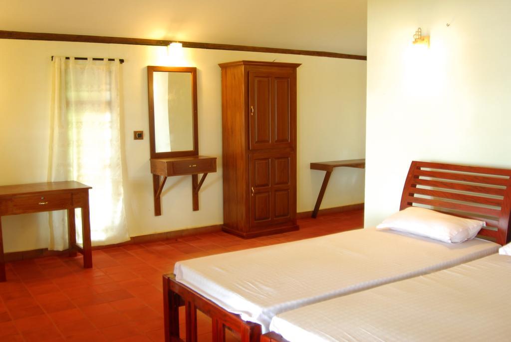 Chera Rocks Beach House Hotel Thottada ห้อง รูปภาพ
